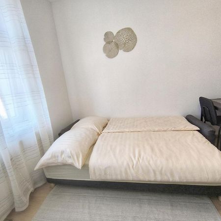 Isabel'S Suites Прага Екстериор снимка