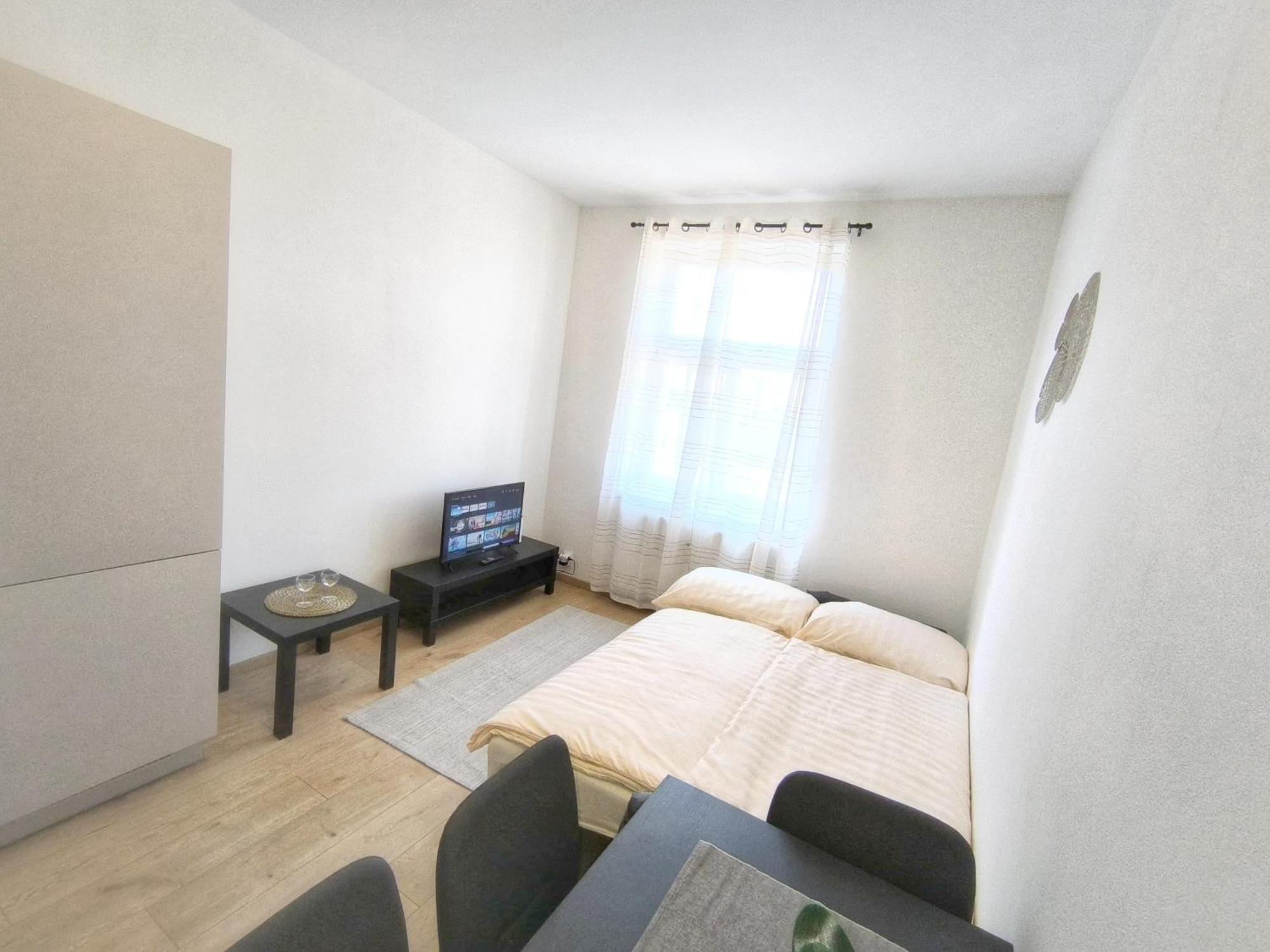 Isabel'S Suites Прага Екстериор снимка